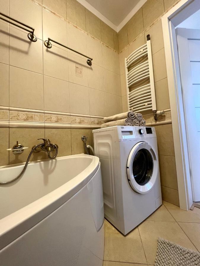 Apartament Centrum 13 Z Garazem Podziemnym วาดีสวาโวโว ภายนอก รูปภาพ